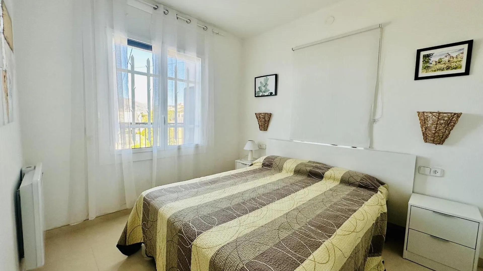 4081 Rosa Mar 1-1, Se Deleitara Y Gozara De Las Vistas Desde La Terraza. Zona Tranquila, Pequeno Edificio. Parking. - Es-258-116 Ρόζες 0*,